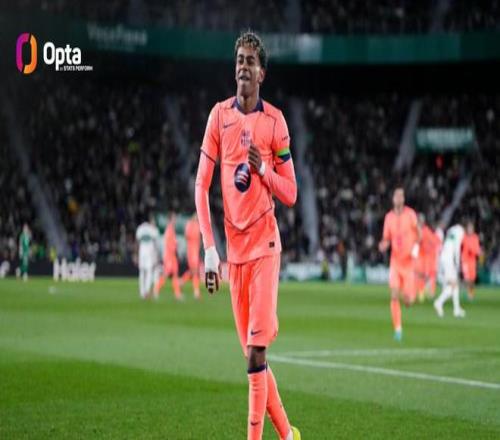 警察球迷燃,放烟花辱骂,观赛,PG电子官网,PG电子试玩,PG电子模拟器,PG电子平台,PG电子下载