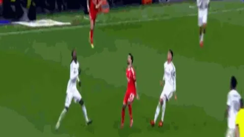 霍福德上半场数据亮眼，贡献6分6篮板4助攻2盖帽，老将发挥出色！